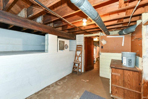 Tiny photo for 690 High Street, Middletown, IN 47356 (MLS # 202643695)