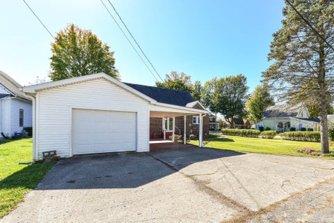 Tiny photo for 690 High Street, Middletown, IN 47356 (MLS # 202643695)