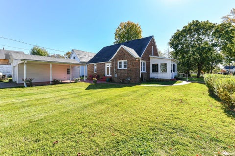 Tiny photo for 690 High Street, Middletown, IN 47356 (MLS # 202643695)