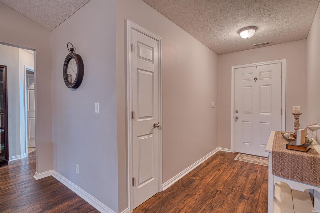 Photo of 2840 Mooring Road, Evansville, IN 47725 (MLS # 202600864)