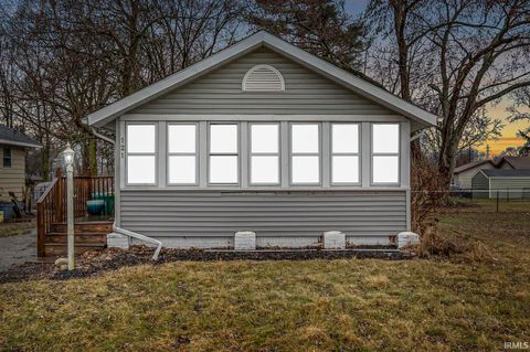 121 Lawndale Avenue, Mishawaka, IN 46544 - #: 202510483