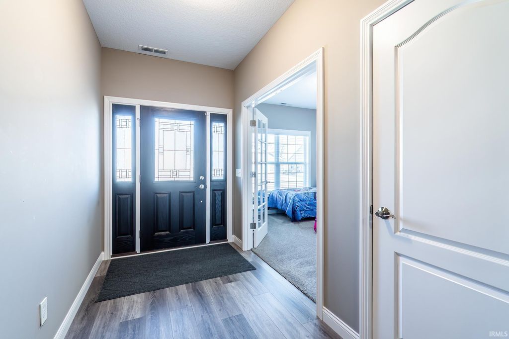 Photo of 15435 Verano Place, Fort Wayne, IN 46845 (MLS # 202607164)