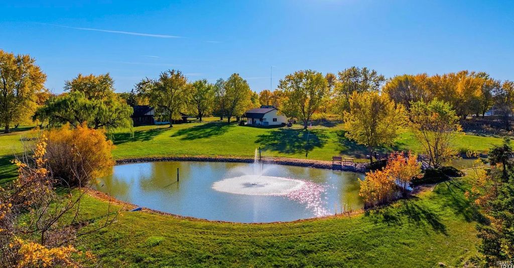 Photo of 1075 E Bocock Road, Marion, IN 46952 (MLS # 202603107)