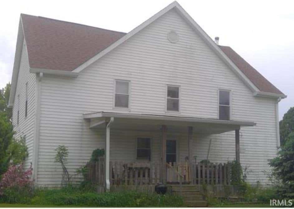 Photo of 701 W ELM Street, Cayuga, IN 47928 (MLS # 202633849)