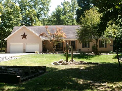 Photo of 2029 S TIMBER Trail, Peru, IN 46970 (MLS # 202523539)