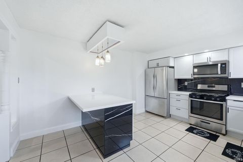 Tiny photo for 2569 W 645 N, Delphi, IN 46923 (MLS # 202612247)