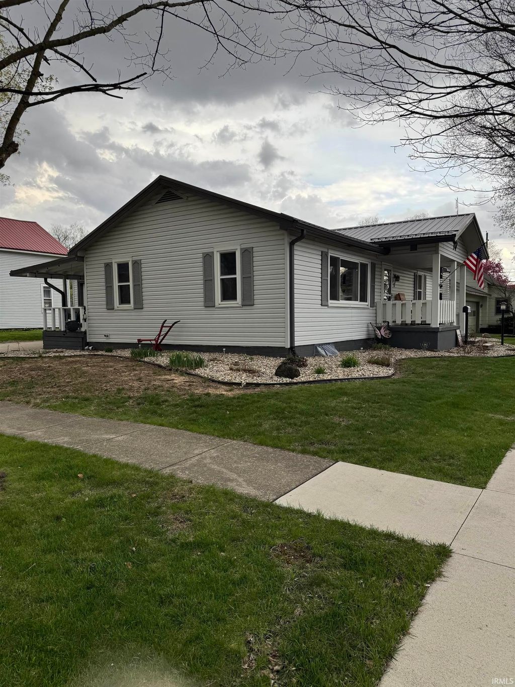 Photo of 207 N Maple Street, North Manchester, IN 46962 (MLS # 202612829)