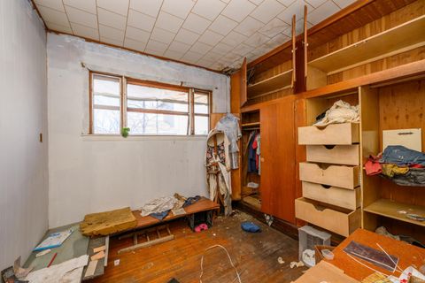 Tiny photo for 118 W 16th Street, Anderson, IN 46016 (MLS # 202612674)