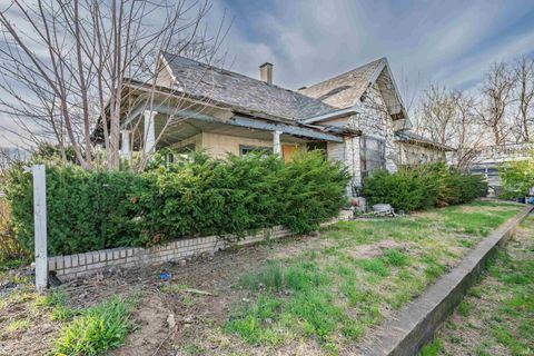 Tiny photo for 118 W 16th Street, Anderson, IN 46016 (MLS # 202612674)