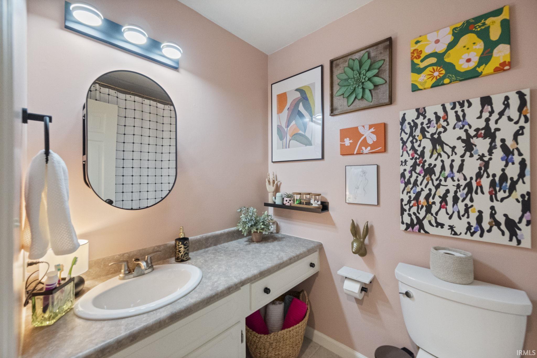 Lafayette, Indiana 47905, United States, 4 Bedrooms Bedrooms, ,2 BathroomsBathrooms,Residential,Pending,10563