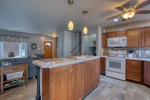 Tiny photo for 313 W Buena Vista Road, Evansville, IN 47710 (MLS # 202611731)