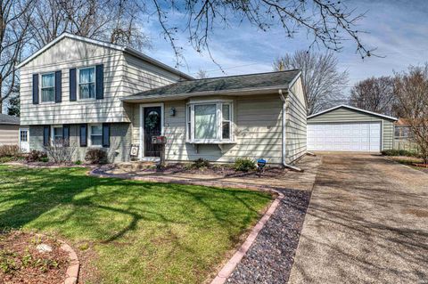 Tiny photo for 313 W Buena Vista Road, Evansville, IN 47710 (MLS # 202611731)