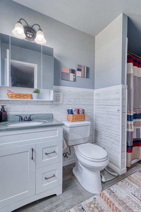 Tiny photo for 313 W Buena Vista Road, Evansville, IN 47710 (MLS # 202611731)