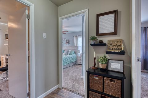 Tiny photo for 313 W Buena Vista Road, Evansville, IN 47710 (MLS # 202611731)