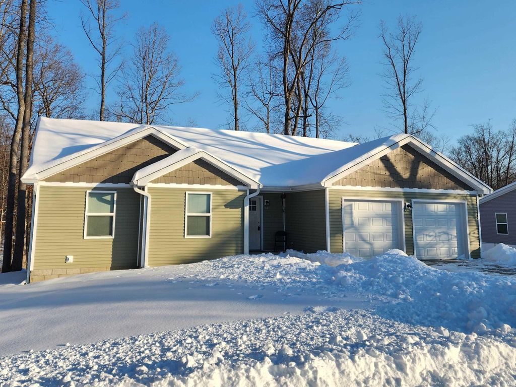 Photo of 44 Sherwood Lane, Bedford, IN 47421 (MLS # 202602801)