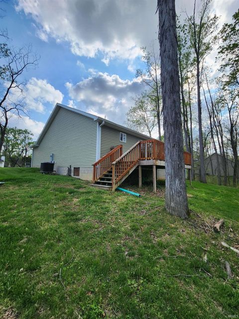 Tiny photo for 44 Sherwood Lane, Bedford, IN 47421 (MLS # 202602801)