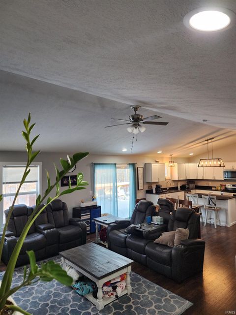 Tiny photo for 44 Sherwood Lane, Bedford, IN 47421 (MLS # 202602801)