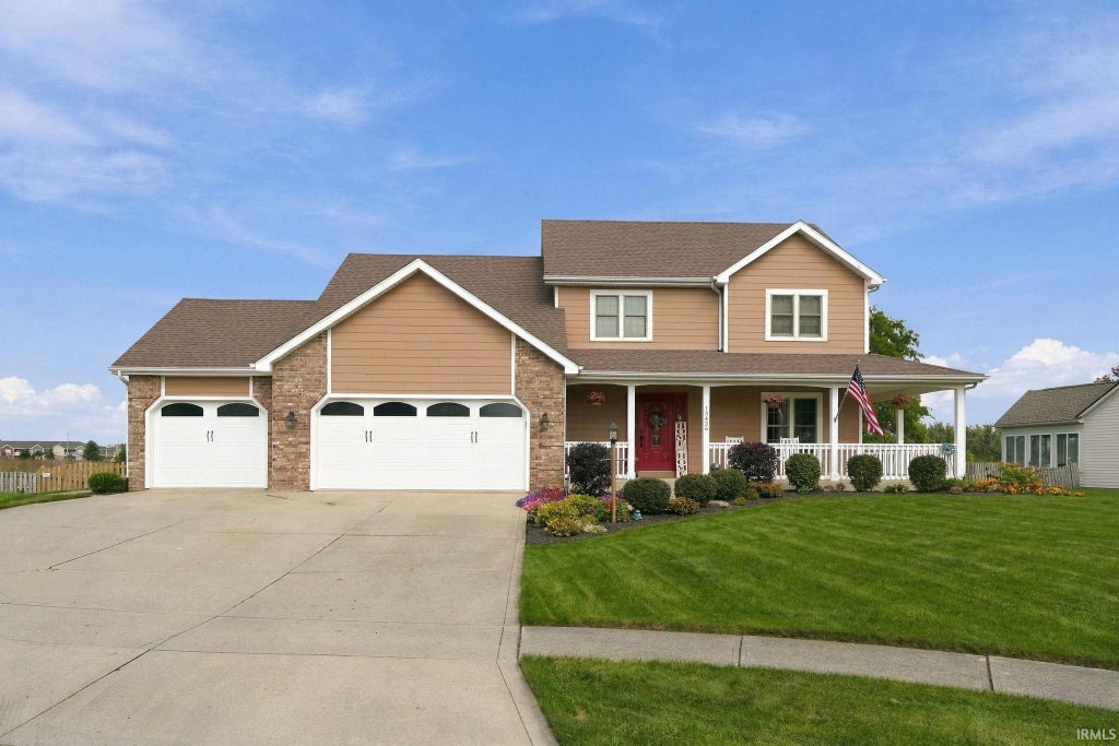 Photo of 13426 Lake Hill Drive, Fort Wayne, IN 46845 (MLS # 202643060)