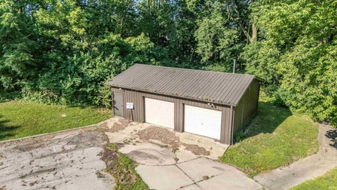 Tiny photo for 1015 Michigan Avenue, Logansport, IN 46974 (MLS # 202632587)