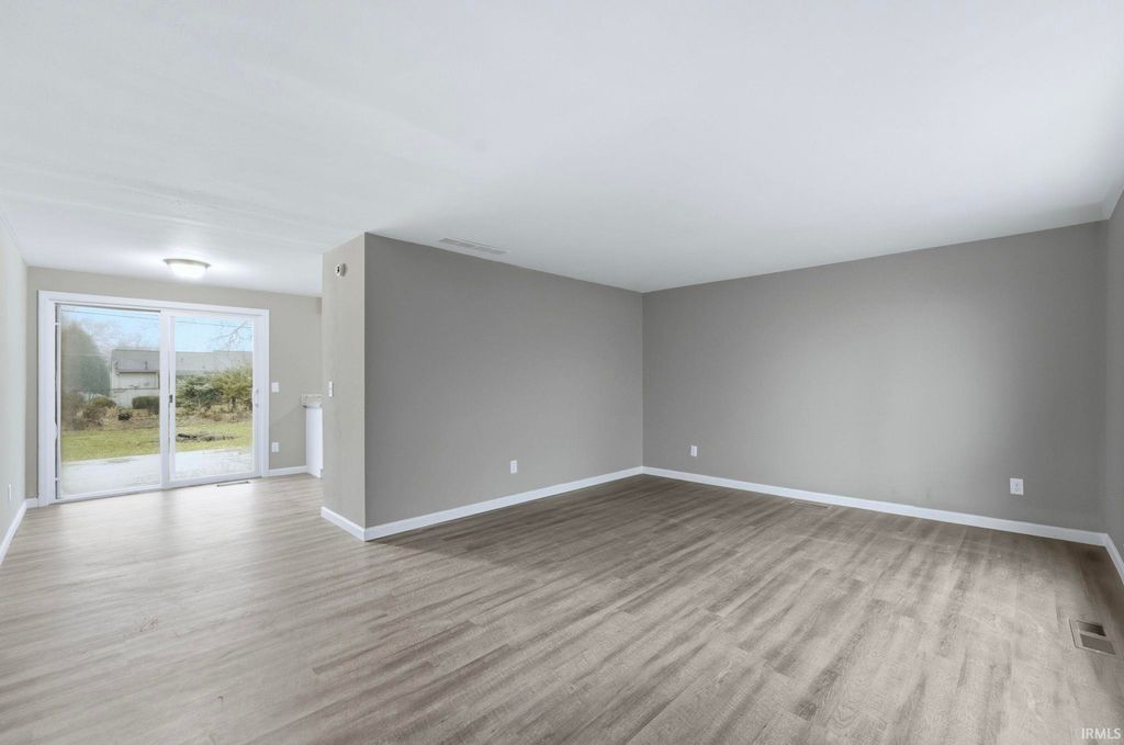 Photo of 348 W Tyland Boulevard, New Haven, IN 46774 (MLS # 202549730)