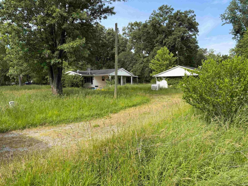 Photo of 12101 Maier Road, Mount Vernon, IN 47620 (MLS # 202620496)