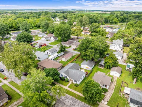 Tiny photo for 718 S Maple Street, Monticello, IN 47960 (MLS # 202624381)