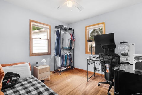 Tiny photo for 718 S Maple Street, Monticello, IN 47960 (MLS # 202624381)