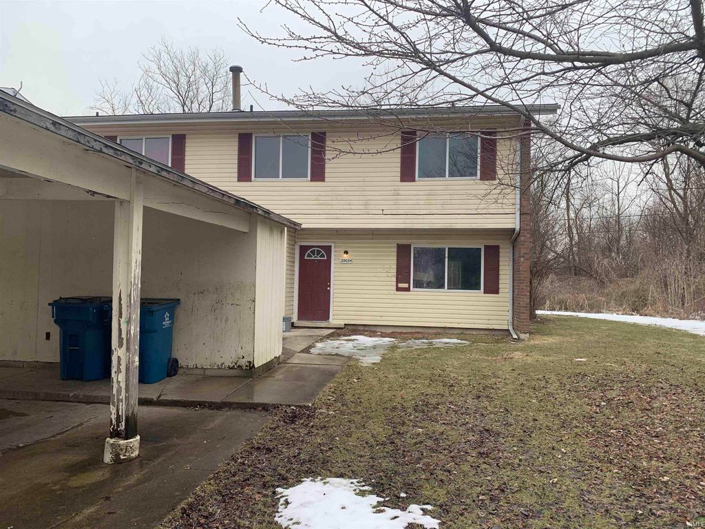 Photo of 39034 Edwards Court, Peru, IN 46970 (MLS # 202610862)