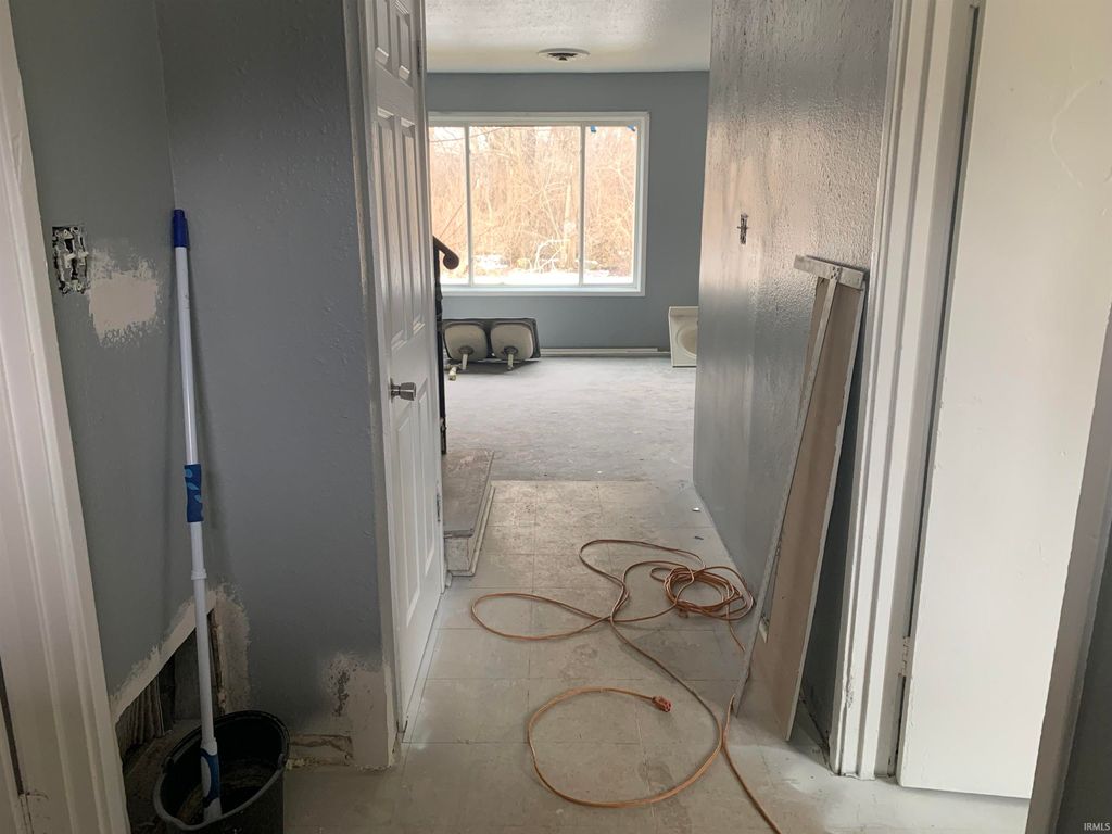 Photo of 39034 Edwards Court, Peru, IN 46970 (MLS # 202610862)