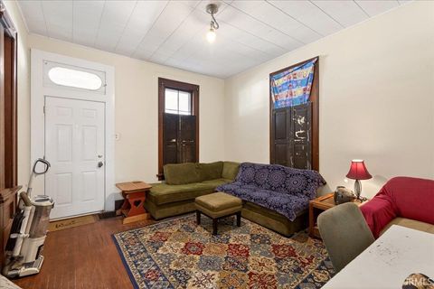 Tiny photo for 1029 N 6th Street, Lafayette, IN 47904 (MLS # 202616421)