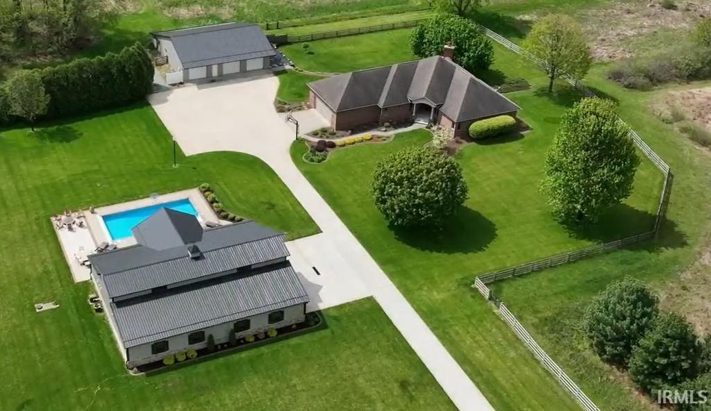 Photo of 12340 County Road 4, Middlebury, IN 46540 (MLS # 202616886)
