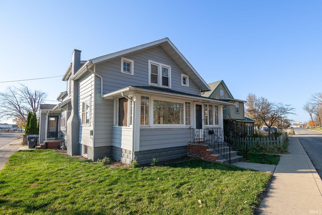 Photo of 1112 Park Avenue, Winona Lake, IN 46590 (MLS # 202620011)