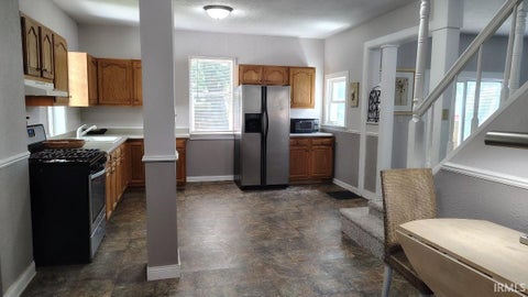Tiny photo for 520 Virginia Avenue, Elkhart, IN 46516 (MLS # 202627816)