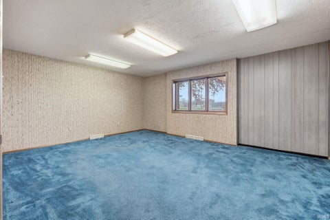 Tiny photo for 3201 E Center Street, Warsaw, IN 46582 (MLS # 202616759)