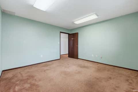 Tiny photo for 3201 E Center Street, Warsaw, IN 46582 (MLS # 202616759)