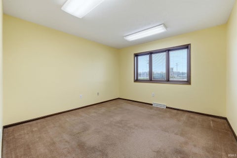 Tiny photo for 3201 E Center Street, Warsaw, IN 46582 (MLS # 202616759)