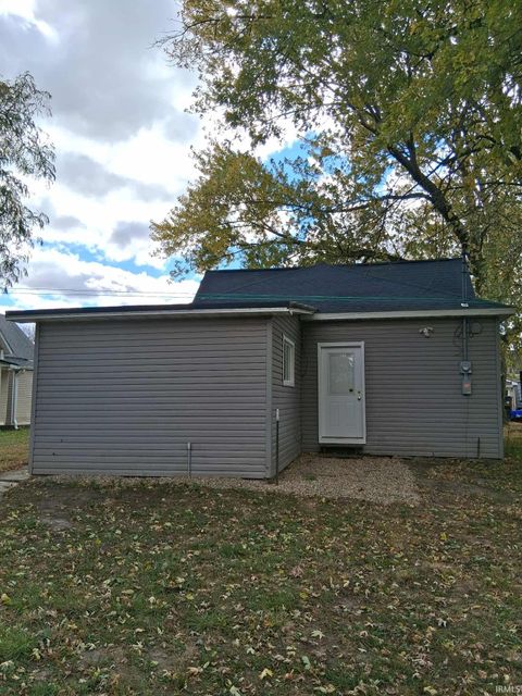Tiny photo for 818 East Buckley Street, Kokomo, IN 46901 (MLS # 202543088)