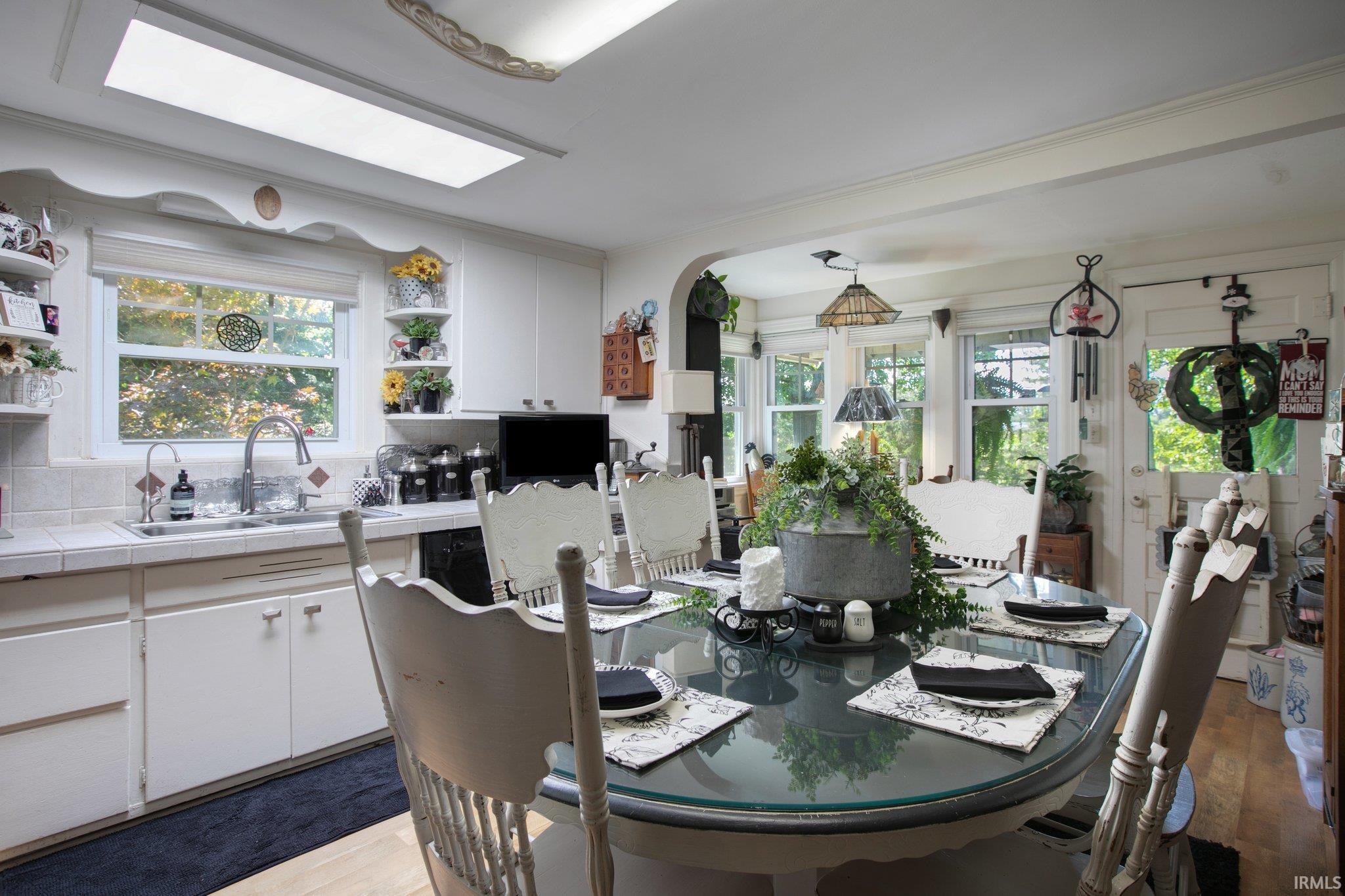 Bristol, Indiana 46507, United States, 3 Bedrooms Bedrooms, ,2 BathroomsBathrooms,Residential,Pending,47503