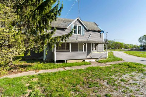 Photo of 411 W Franklin Street, Delphi, IN 46923 (MLS # 202614711)