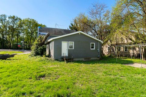 Tiny photo for 411 W Franklin Street, Delphi, IN 46923 (MLS # 202614711)