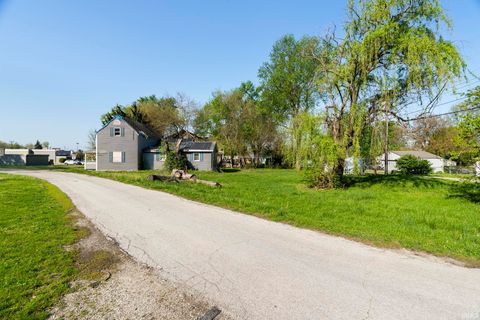 Tiny photo for 411 W Franklin Street, Delphi, IN 46923 (MLS # 202614711)