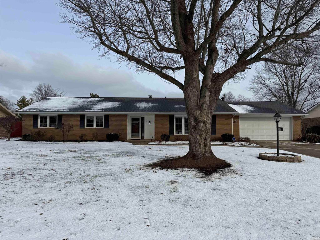 Photo of 1306 N Balsam Drive, Muncie, IN 47304 (MLS # 202547689)