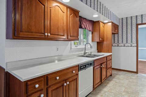 Tiny photo for 561 Golden Place, Lafayette, IN 47905 (MLS # 202541028)