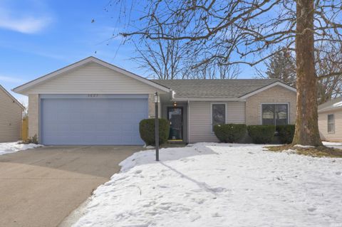 Photo of 3627 Three Oaks Drive, Fort Wayne, IN 46809 (MLS # 202604537)
