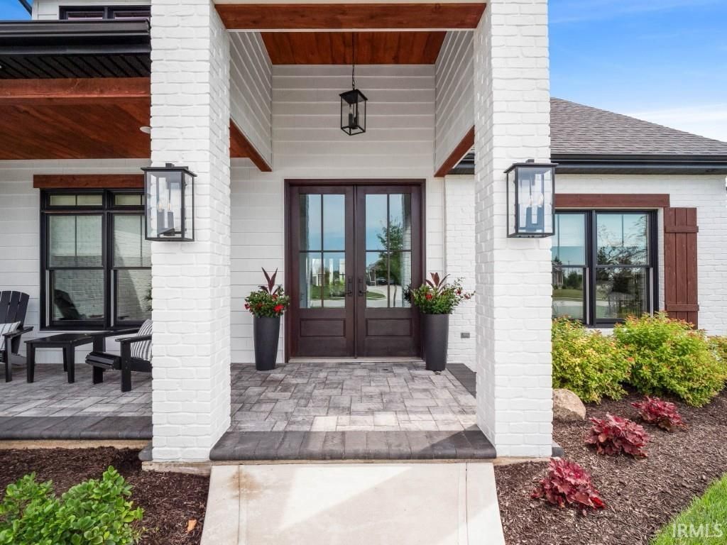 Photo of 2247 Mercato Bay, Fort Wayne, IN 46814 (MLS # 202544431)