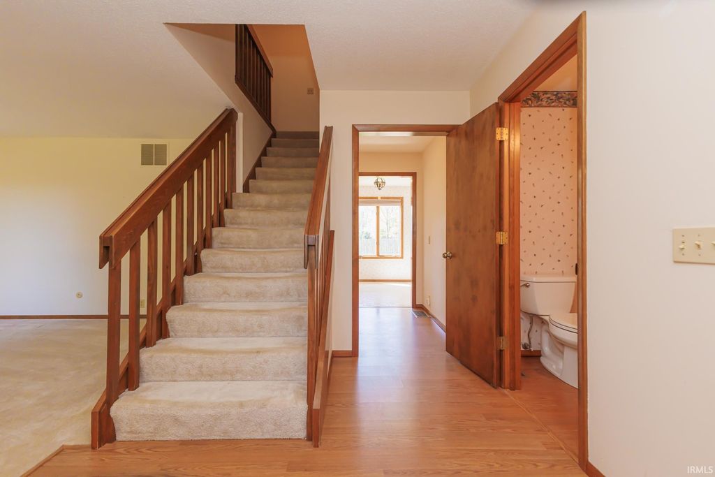 Photo of 3909 W Thornburg Drive, Muncie, IN 47304 (MLS # 202614348)