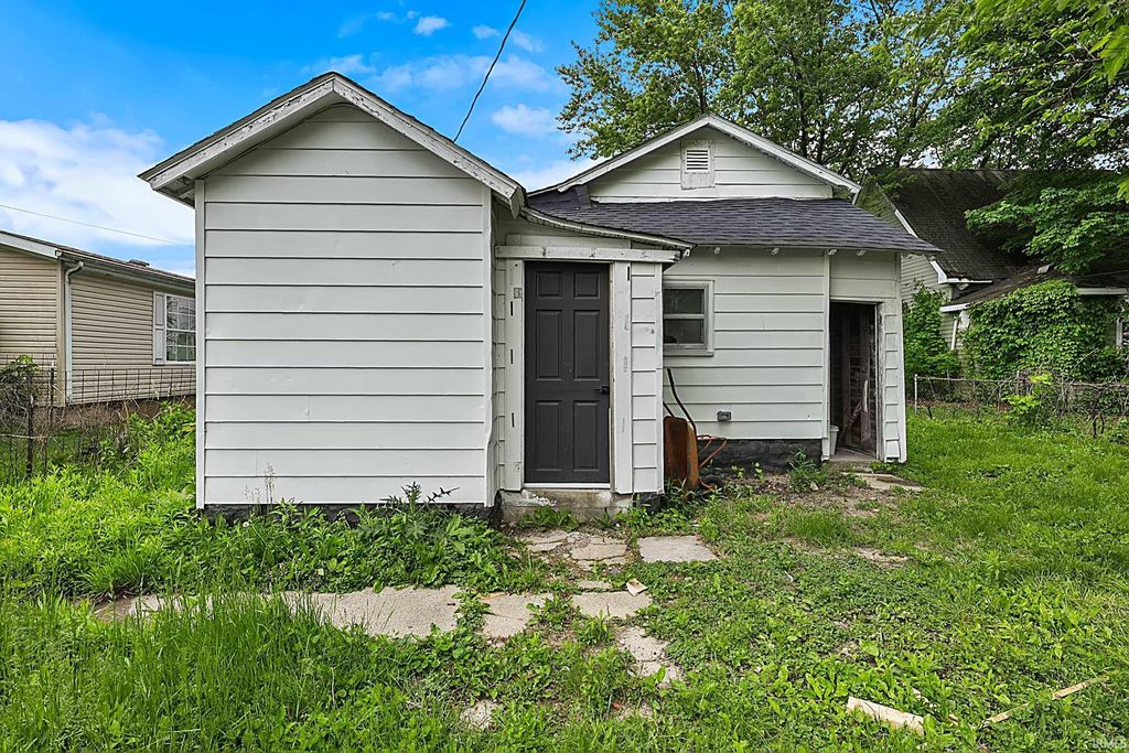 Photo of 118 McClellan Street, Windfall, IN 46076 (MLS # 202618851)