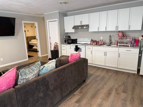 Tiny photo for 408 W Centennial Avenue, Muncie, IN 47303 (MLS # 202618405)