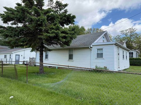 Tiny photo for 408 W Centennial Avenue, Muncie, IN 47303 (MLS # 202618405)