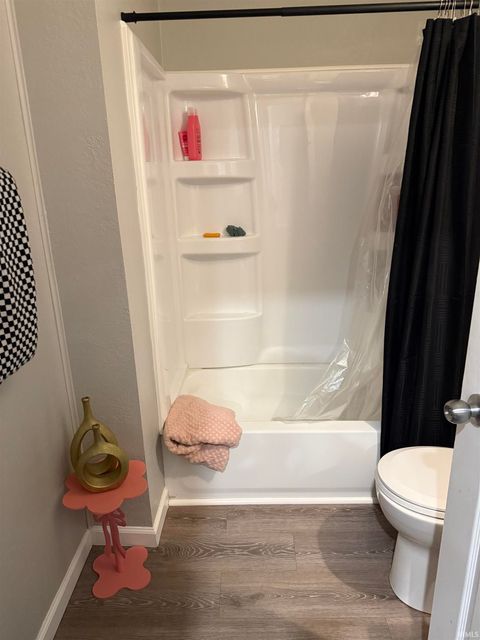 Tiny photo for 408 W Centennial Avenue, Muncie, IN 47303 (MLS # 202618405)
